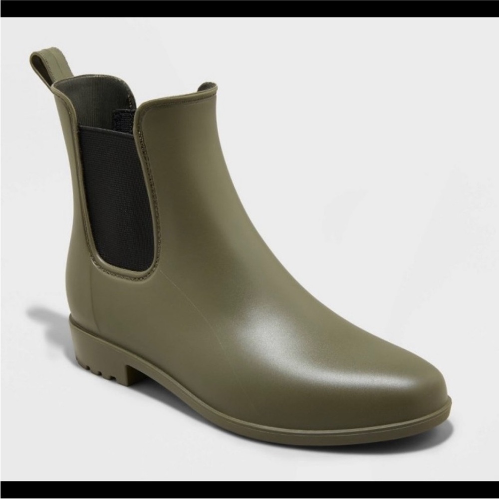 Women's Chelsea Wide Width Rain
Boots - A
New Day olive green new